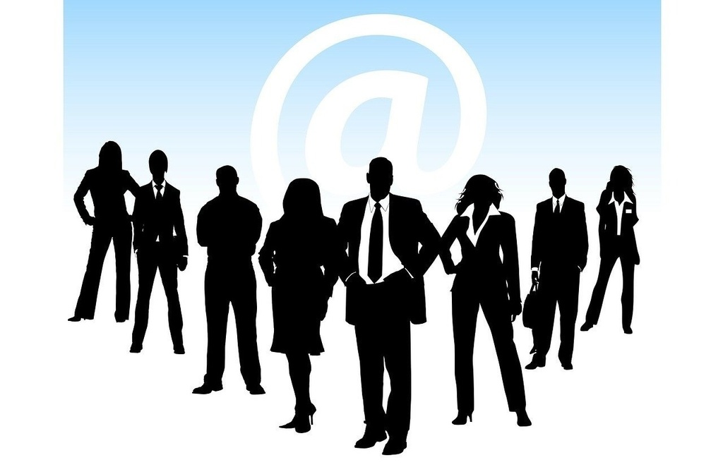 Training: Safe and responsible internet, e-mail, chat and social media use